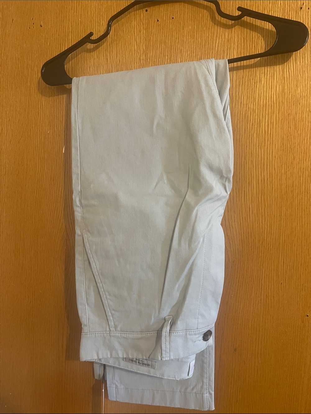 Men's Light Gray Chino Pants - Classic Tailored Fit